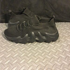 Retro Trend Flyknit Men’s Sneakers All Black size EU 45